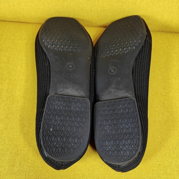 Vivaia Aria Black Knit Round Toe V-Cut Ballet Flats Casual Slip On Size 9.5 - Picture 8 of 9